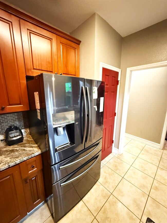 Building Photo - 1508 Crescent Hills Dr