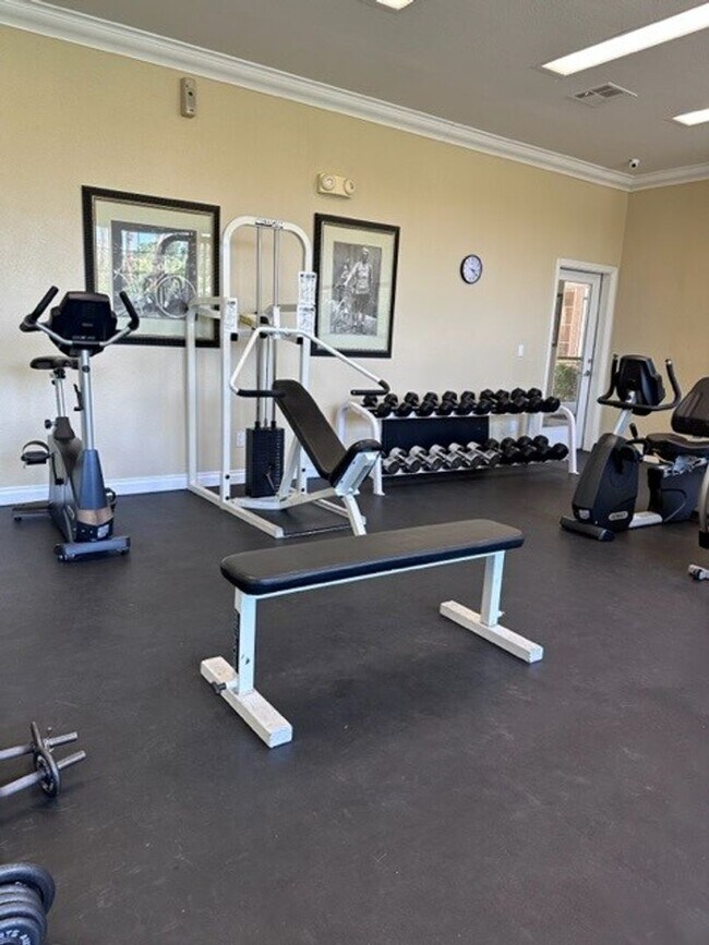 Building Photo - Beautiful 3 bedroom Condo in Summerlin- 2 ...