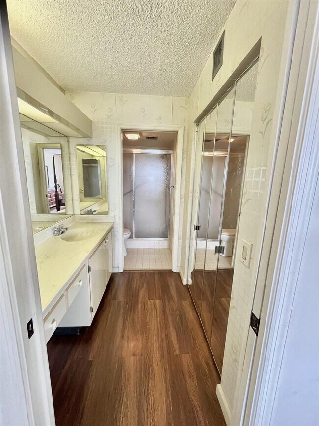 Building Photo - 9691 N Belfort Cir