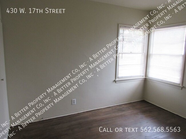 Building Photo - 430 W 17th St