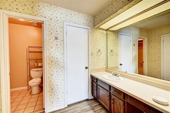 Building Photo - 2610 Princess Ln