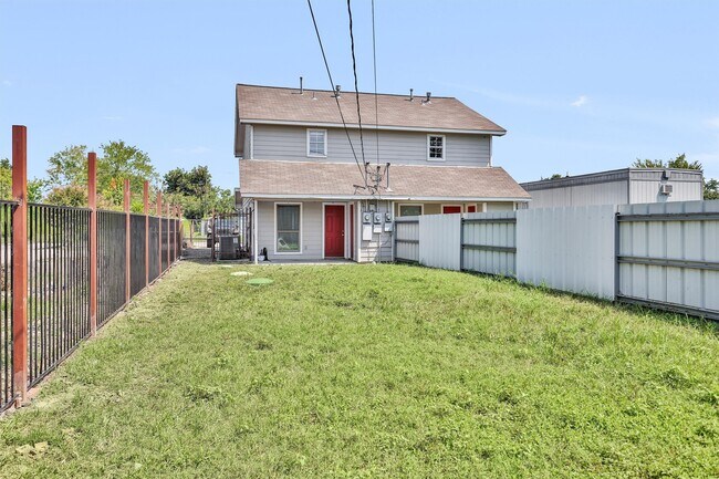 Building Photo - 2156 Hopper Rd