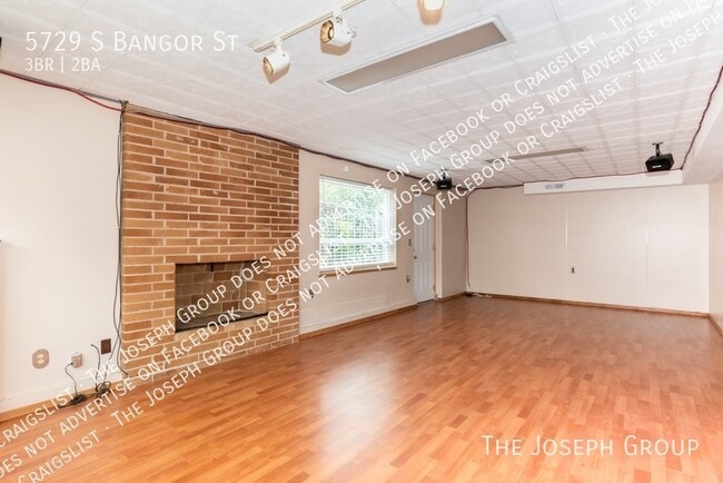 Building Photo - 5729 S Bangor St