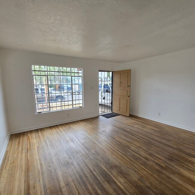 Building Photo - 3604 Vail Ave SE