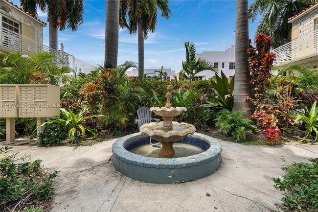 Building Photo - 439 15th St