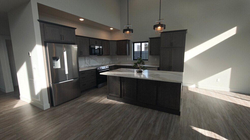 Building Photo - 3419 Baneberry Ln