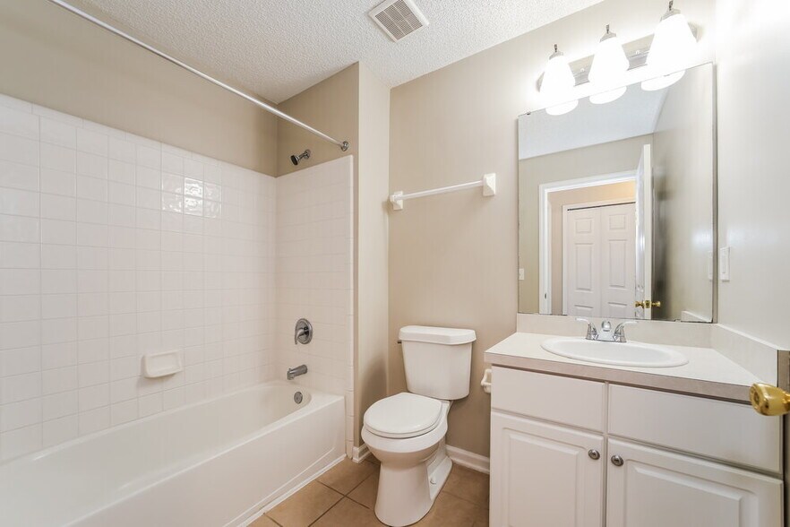 Building Photo - 557 Fallen Timbers Dr
