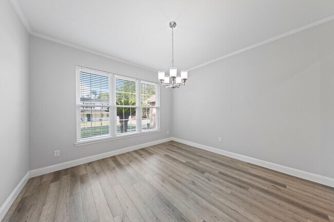 Building Photo - 508 Garden Oaks Cove
