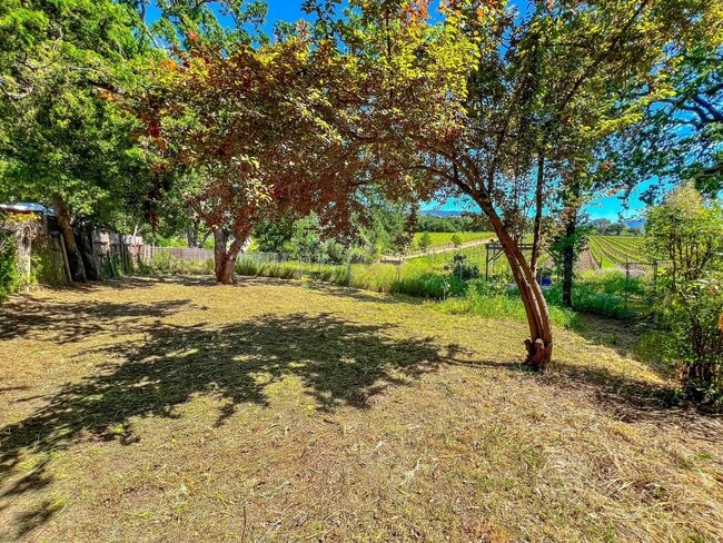 Building Photo - Vineyard-View Retreat with Bonus Room & Exceptional Outdoor Living