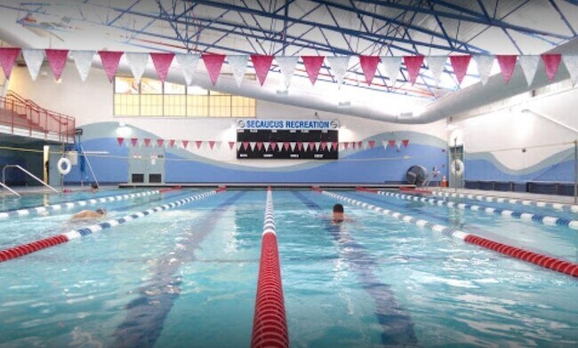 Building Photo - 155 Front St