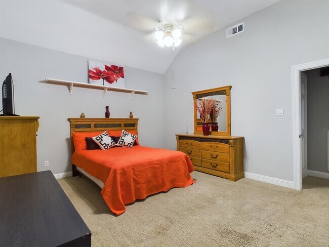 Building Photo - 11614 Taos Ln