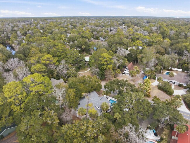 Building Photo - 6 Ibis St