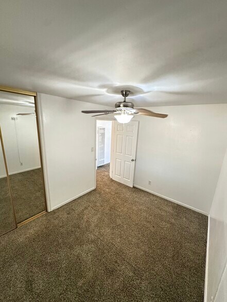 Building Photo - 6041 Albemarle St