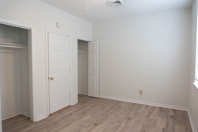 Building Photo - Charming Capitol Hill Home Near Lincoln Park – Modern Comfort Meets Historic Elegance