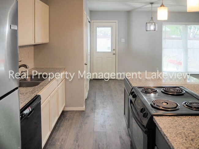 Building Photo - 534 Oldbridge Dr