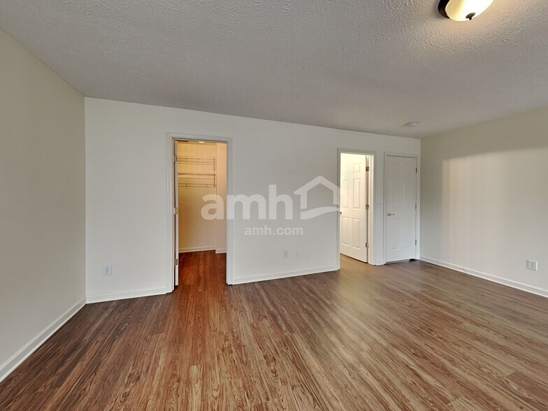 Building Photo - 3521 Chandler Cove Way