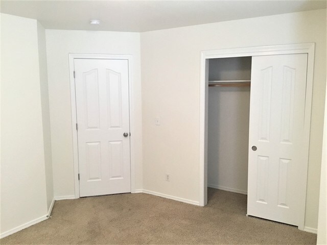 Building Photo - 11060 W Halstead Ct