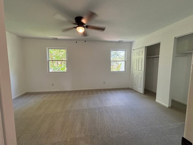 Building Photo - 163 Salem Rd