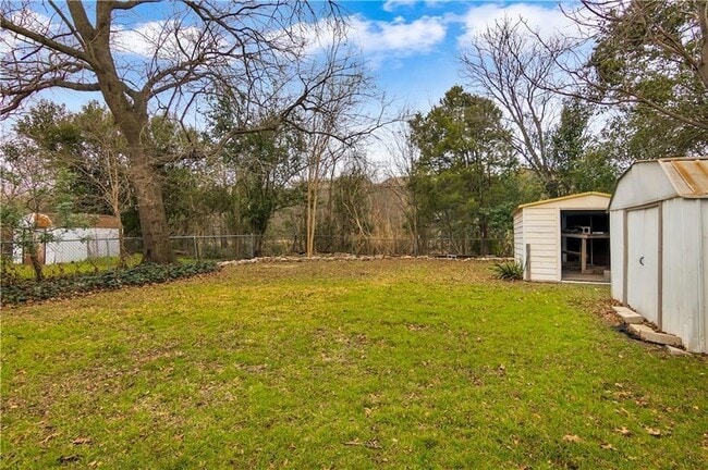 Building Photo - 5408 Joe Sayers Ave