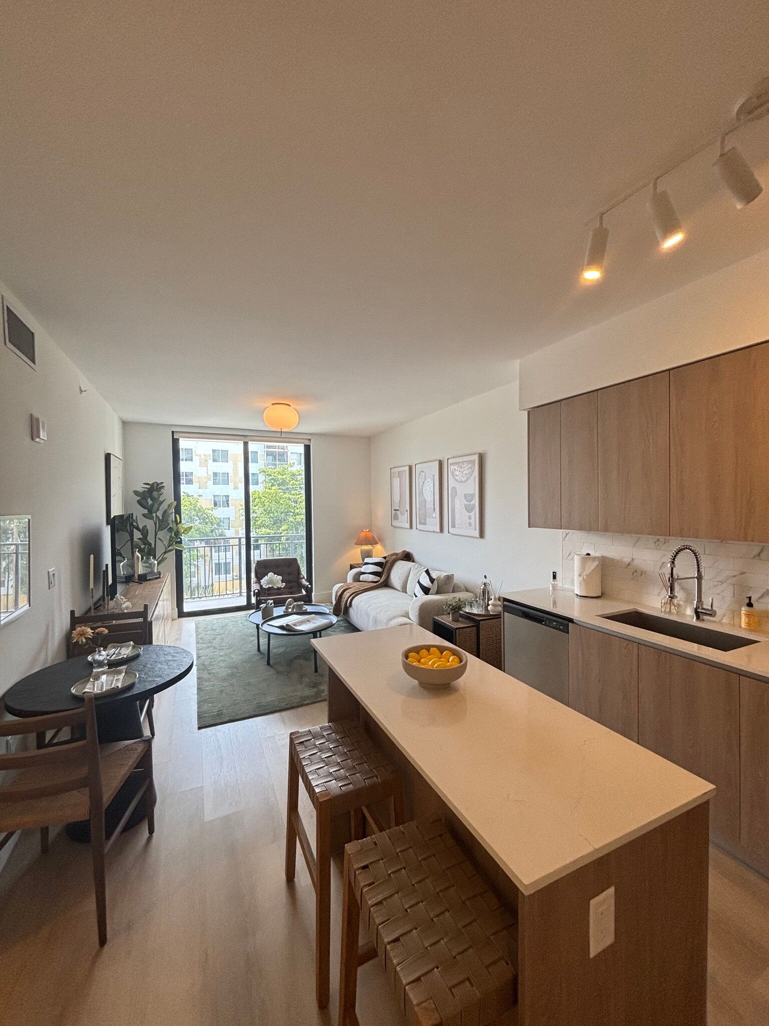 Building Photo - 2578 NE 182nd Ter