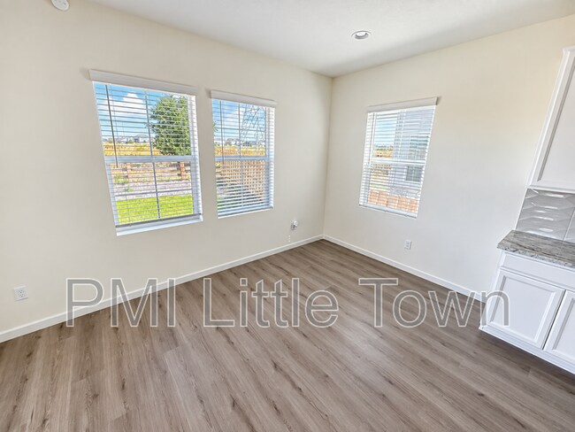 Building Photo - 132 N Patsburg St