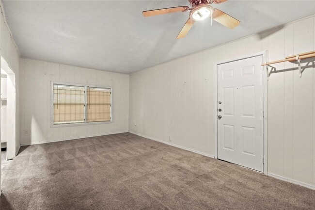 Building Photo - 5515 Flamingo Dr