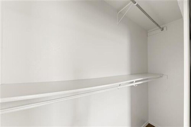 Building Photo - 4626 Larner St