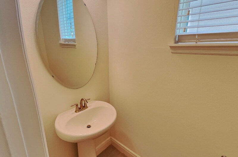 Building Photo - 8326 Bryce Canyon Ave