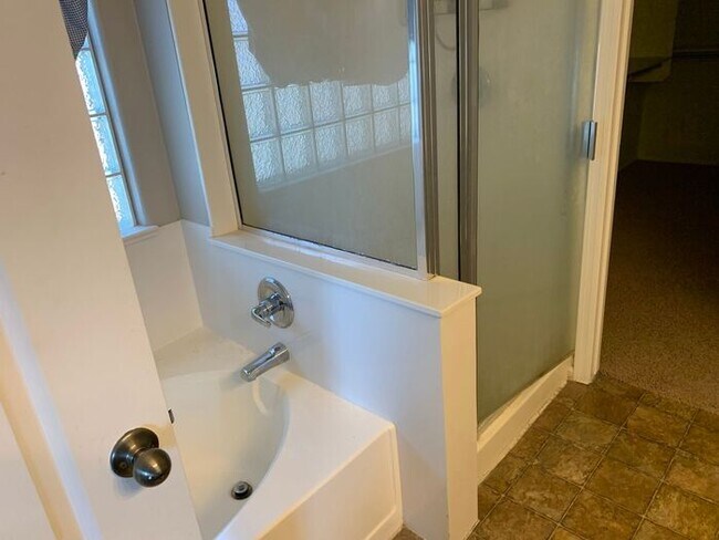 Building Photo - COMING SOON! Beautifu;l 4Bed/2.5Bath, Private Pool Home!