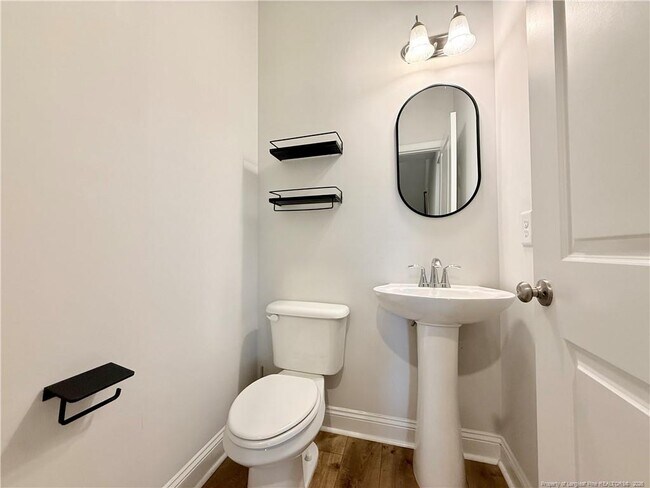 Building Photo - 155 Silk Oak Dr