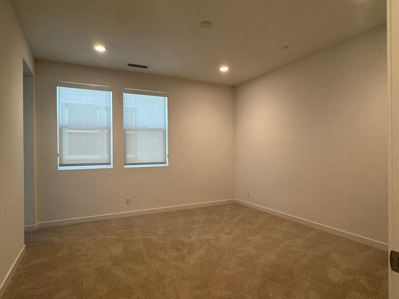 Master- Bedroom #3 - 16216 Hollyhock Ave
