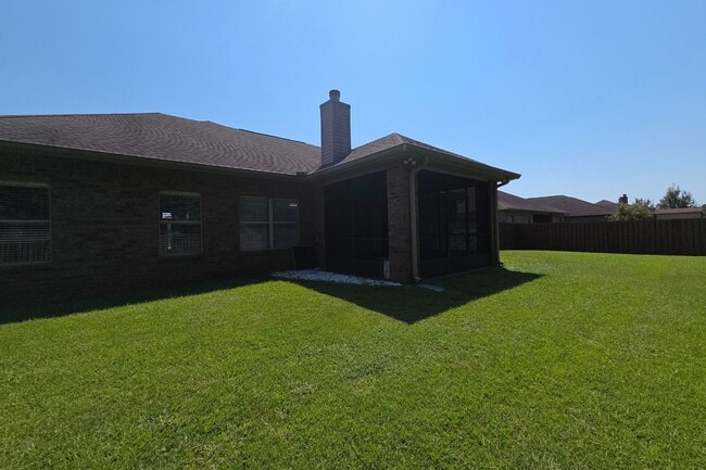 Building Photo - Spacious 4-Bedroom Rental in Daphne School...