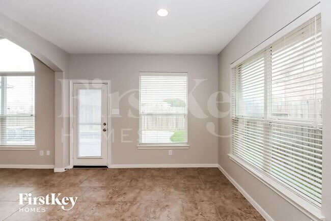 Building Photo - 19810 Valkyrie Dr