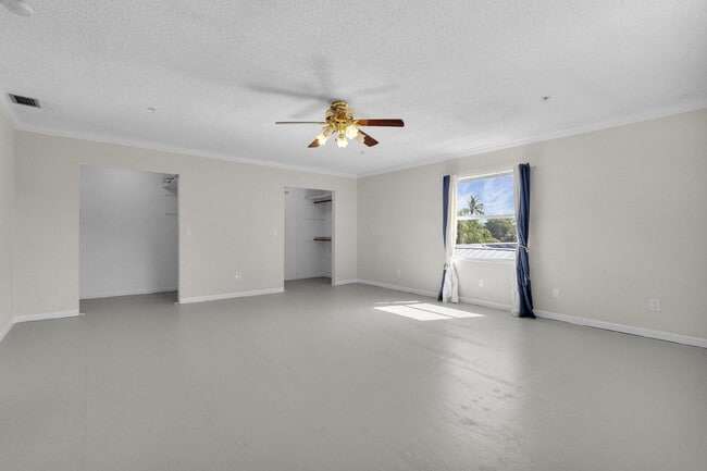 Building Photo - 8888 SE Colony St