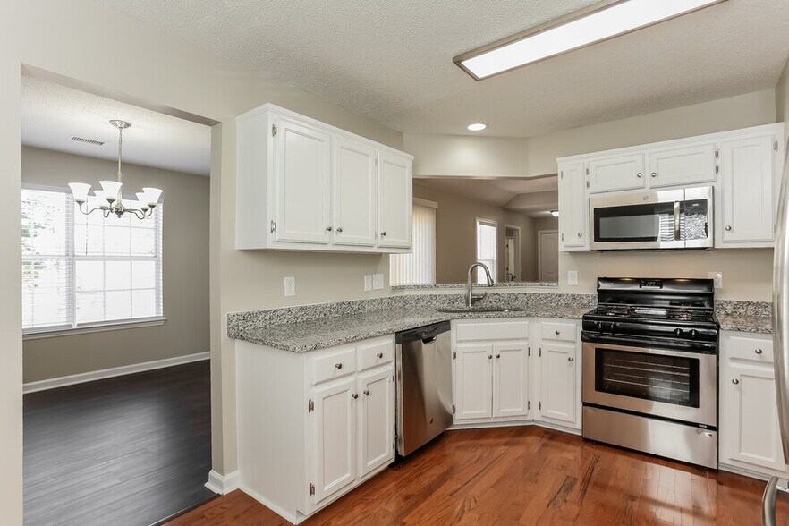 Building Photo - 3812 Round Rock Dr