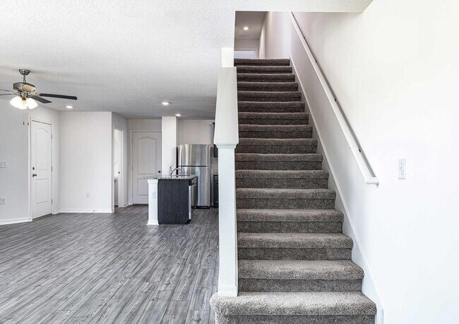 Building Photo - 5336 Companion Ln