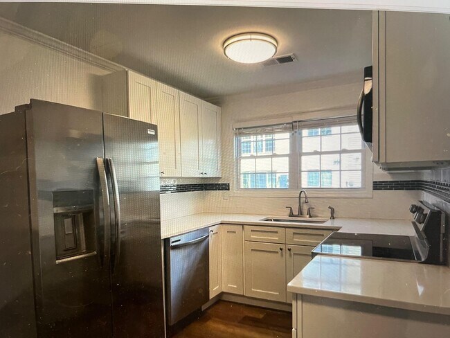 Building Photo - 1113 Huntmaster Terrace NE