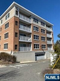 Building Photo - 106 Terrace