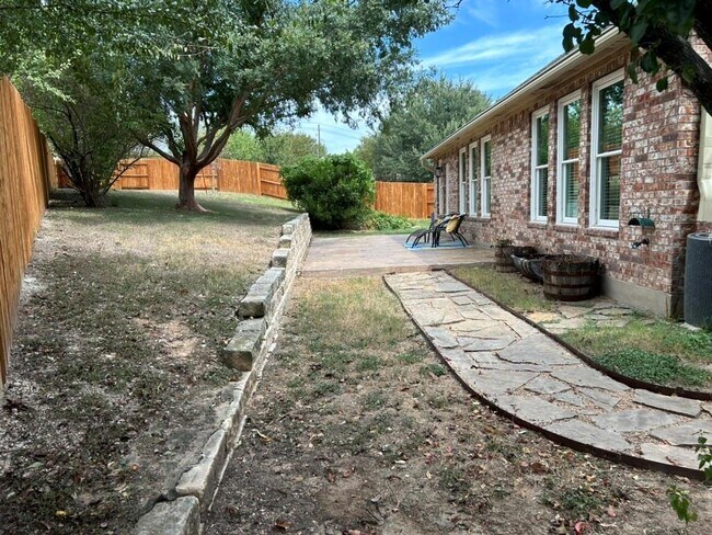 Building Photo - 11300 Faber Valley Cove