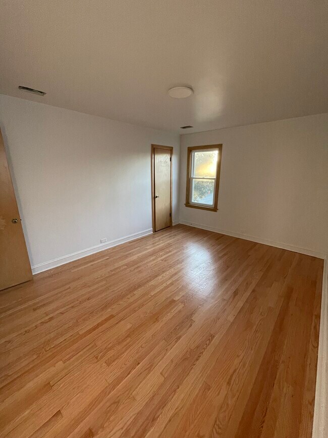 Bedroom 2 - 2200 N Leamington Ave