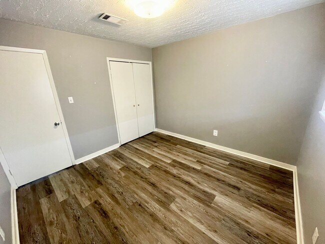 Interior Photo - Pearl Manor