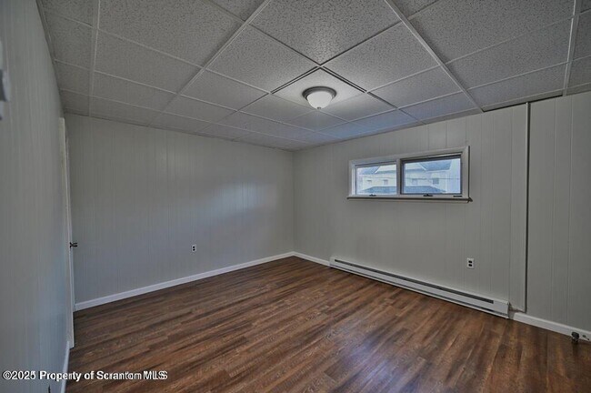 Building Photo - 109 Walnut St