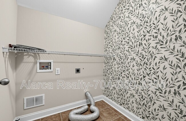 Building Photo - 12928 Windy Lea Ln