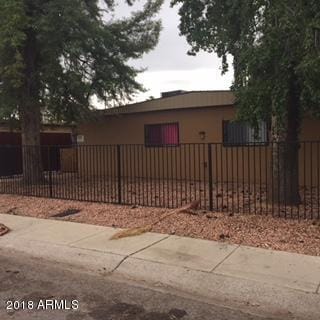 Primary Photo - 6713 W Palmaire Ave