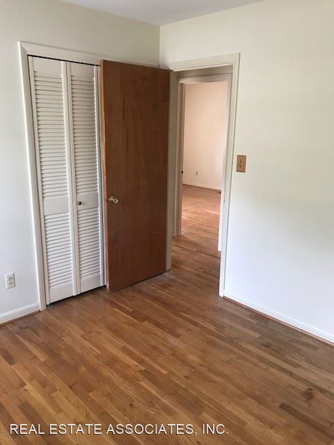 Building Photo - 3 br, 2 bath House - 1504 Sedwick Road