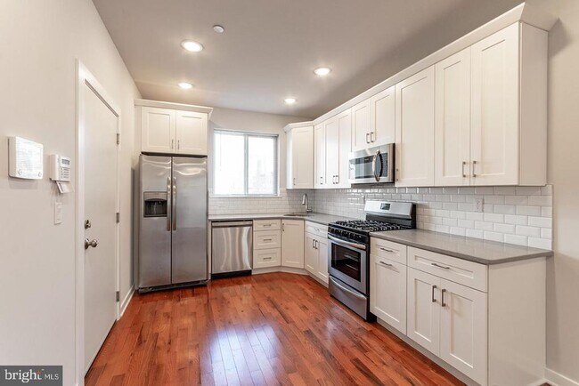 Building Photo - 2600 Federal St