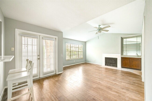 Primary Photo - 14600 Fonmeadow Dr
