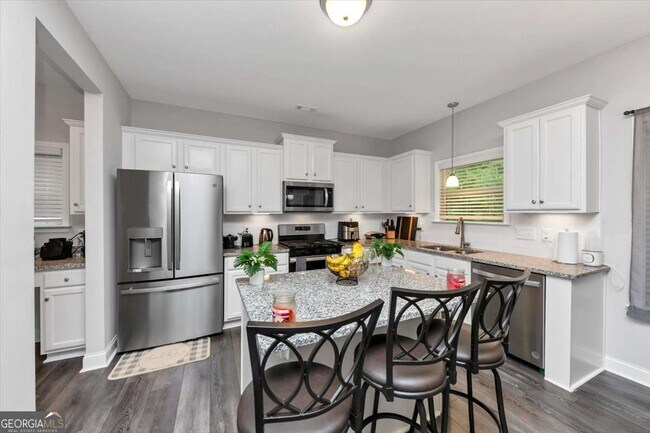 Building Photo - 66 Vicky Way