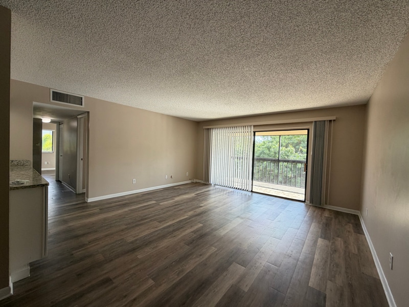 Building Photo - 766 NW Fork Rd