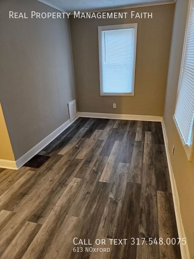 Building Photo - 613 NOxford-
